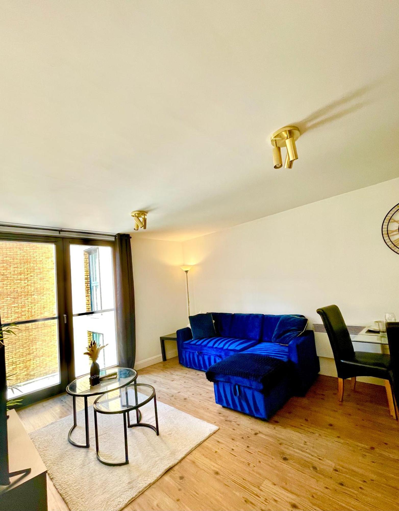 Cosy Arcadian Centre - Free Parking *